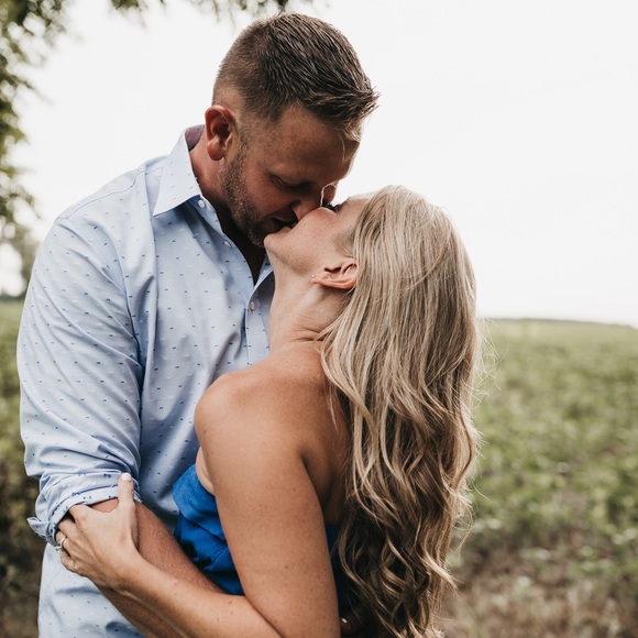 Meet your Posher, Carolyn ⭐️ Posh Ambassador ⭐️ - Picture 6 of 7